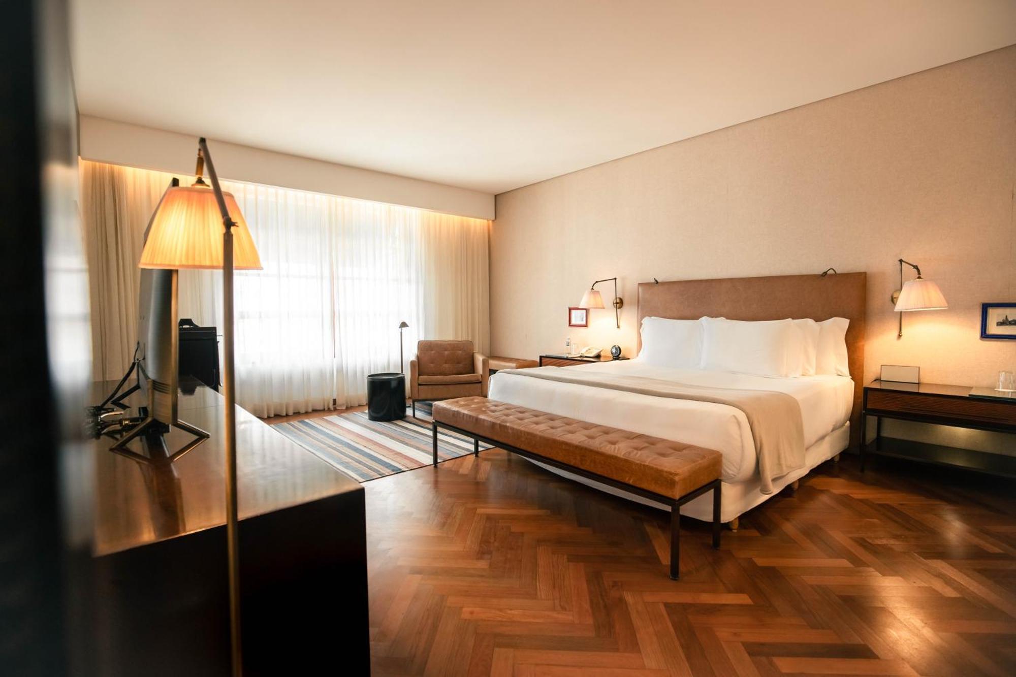 Deluxe Suite,1349898418:JPEG
