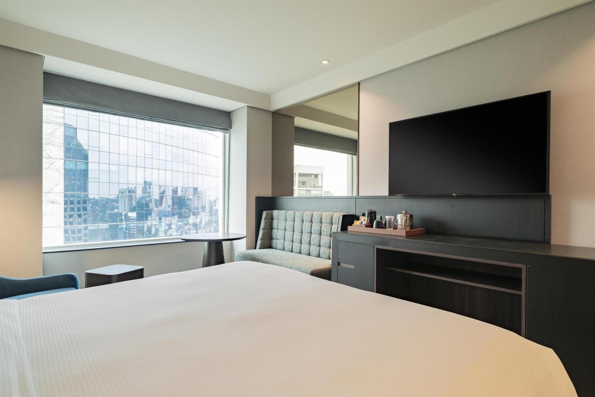 Premium King Room
